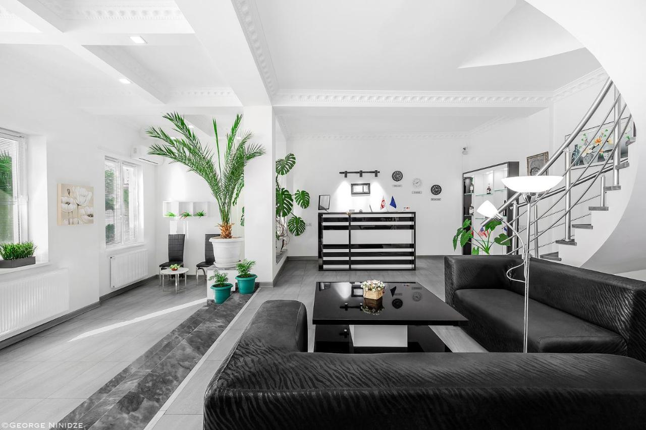 White House Otel Tiflis Dış mekan fotoğraf